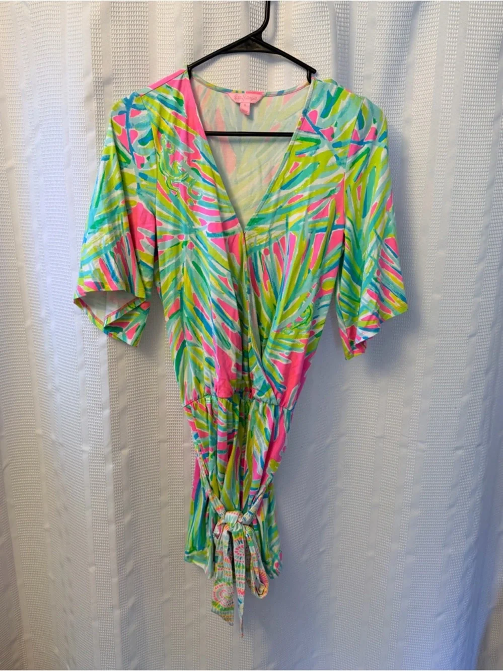 Lilly Pulitzer Madilyn Shorts Romper in Tiki Pink and Green. Small. - Picture 7 of 9